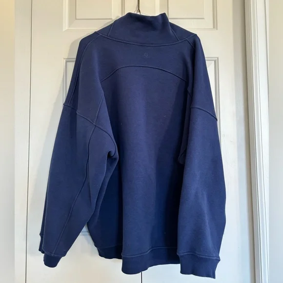 Lululemon oversized Sweater with pockets - Picture 3 of 3